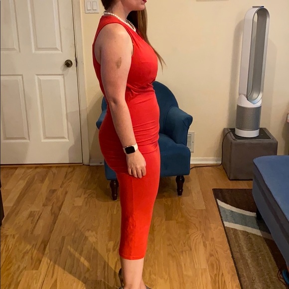 Michael Stars body hugging dress in red - Picture 5 of 8